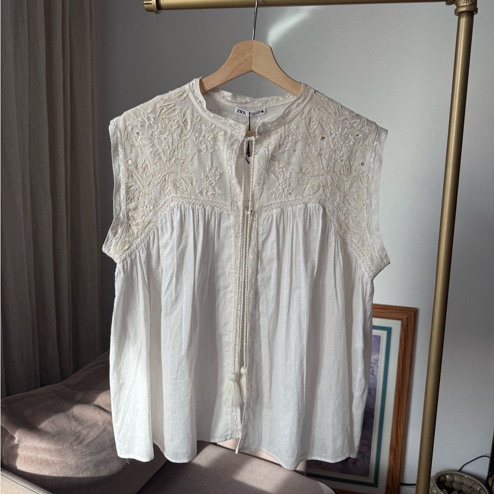 Limited Edition Embroidered Lace Top, Oyster White, Zara, L, NWT - Picture 5 of 13
